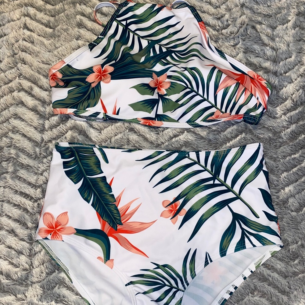 Swim suit
